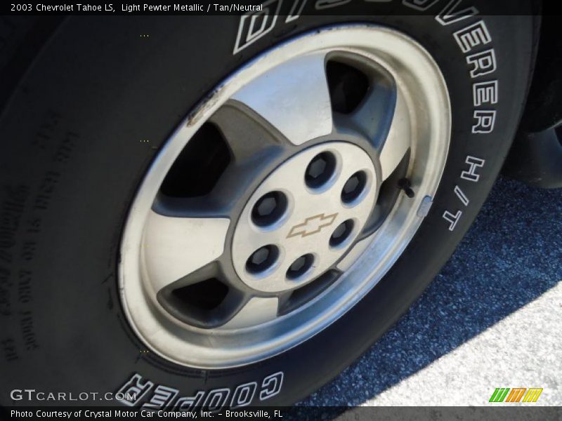 Light Pewter Metallic / Tan/Neutral 2003 Chevrolet Tahoe LS