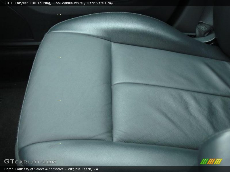 Cool Vanilla White / Dark Slate Gray 2010 Chrysler 300 Touring
