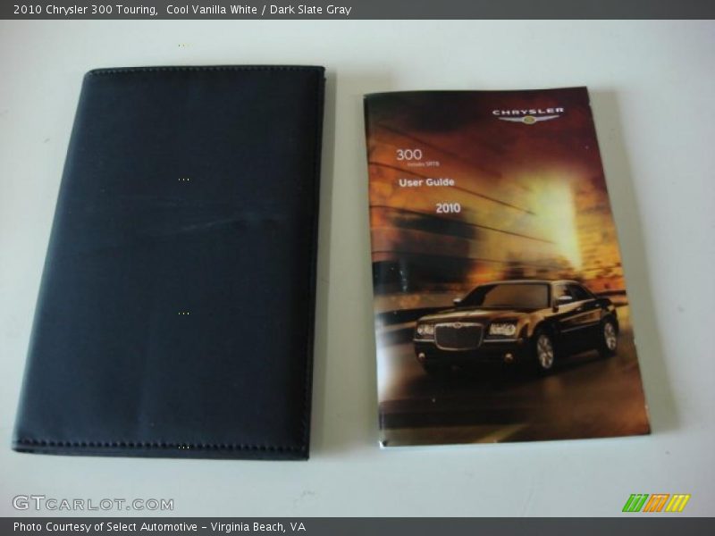 Cool Vanilla White / Dark Slate Gray 2010 Chrysler 300 Touring