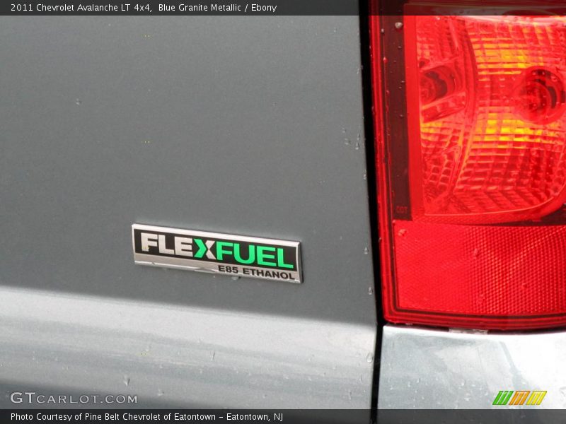  2011 Avalanche LT 4x4 Logo