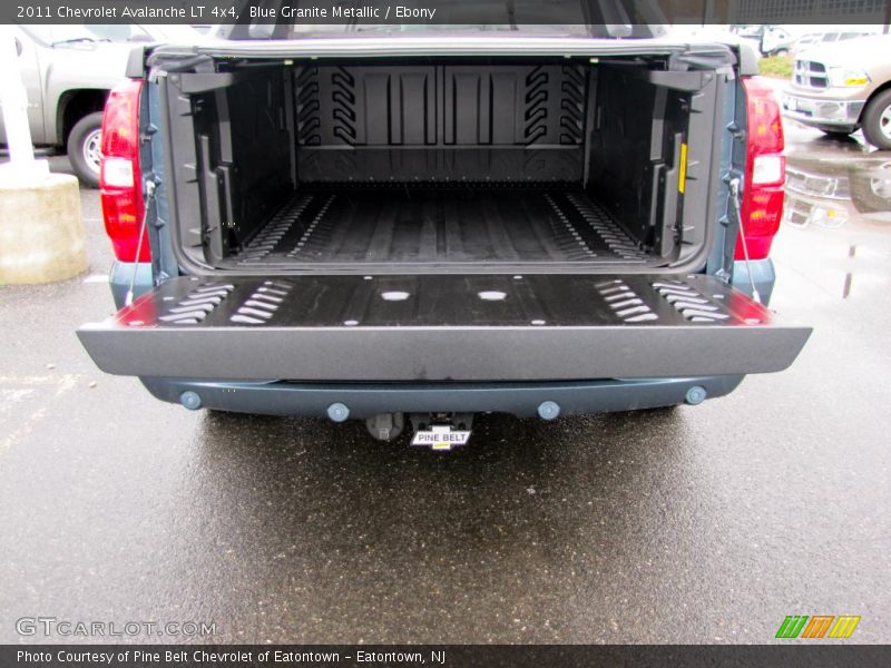 Blue Granite Metallic / Ebony 2011 Chevrolet Avalanche LT 4x4