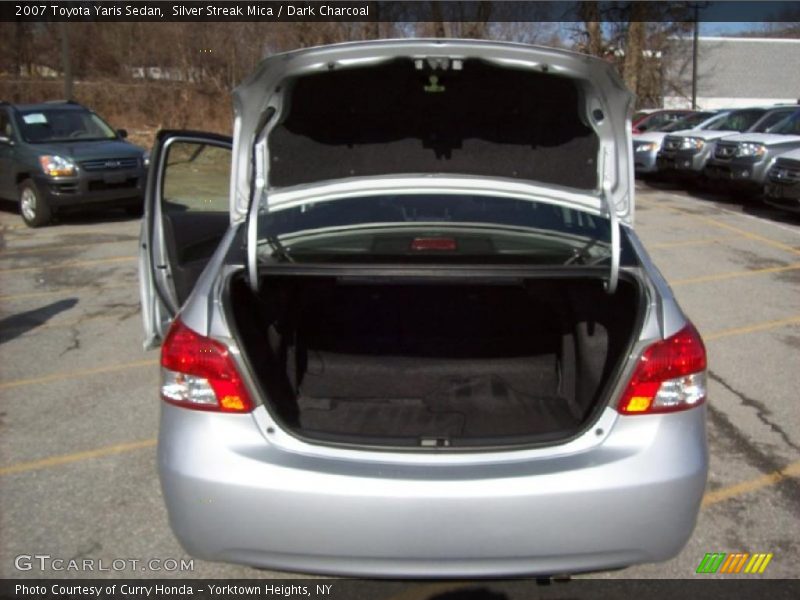 Silver Streak Mica / Dark Charcoal 2007 Toyota Yaris Sedan