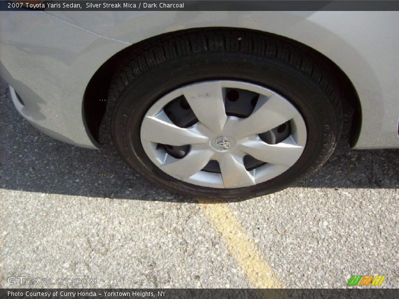 Silver Streak Mica / Dark Charcoal 2007 Toyota Yaris Sedan