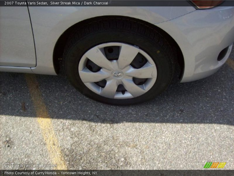 Silver Streak Mica / Dark Charcoal 2007 Toyota Yaris Sedan
