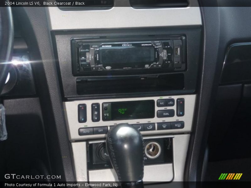 Black Clearcoat / Black 2004 Lincoln LS V6