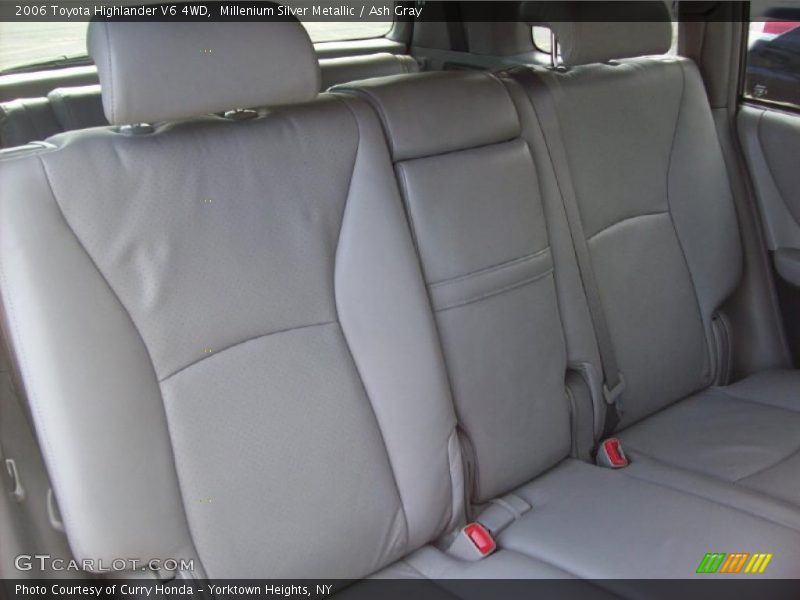 Millenium Silver Metallic / Ash Gray 2006 Toyota Highlander V6 4WD