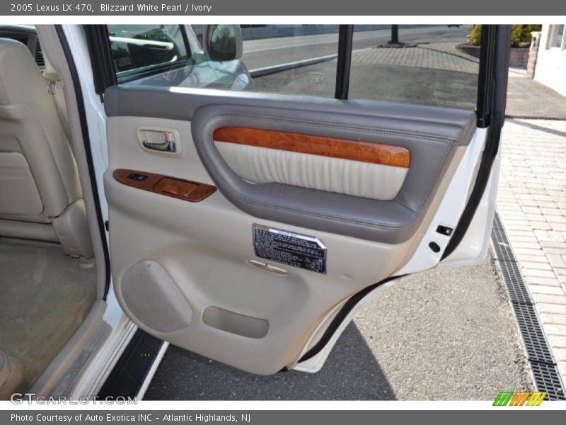 Blizzard White Pearl / Ivory 2005 Lexus LX 470
