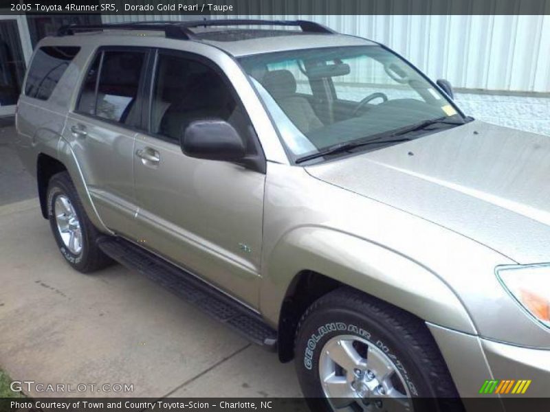 Dorado Gold Pearl / Taupe 2005 Toyota 4Runner SR5