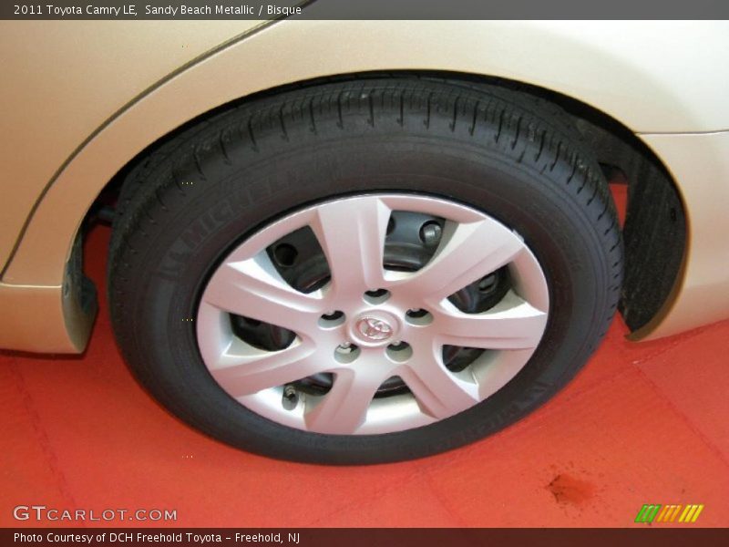 Sandy Beach Metallic / Bisque 2011 Toyota Camry LE