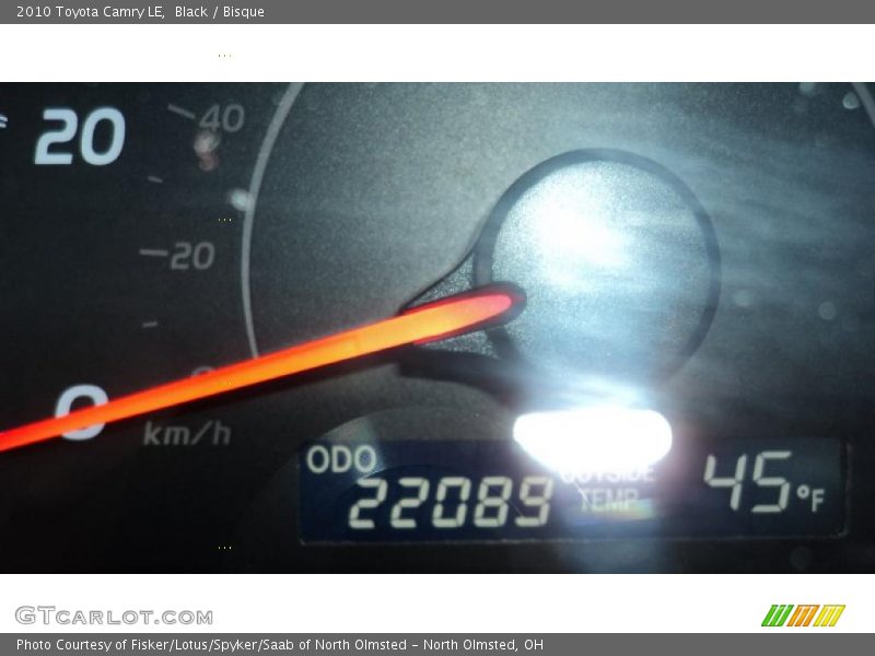 Black / Bisque 2010 Toyota Camry LE