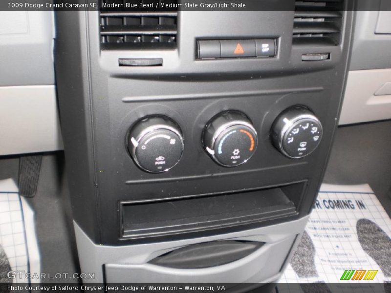 Modern Blue Pearl / Medium Slate Gray/Light Shale 2009 Dodge Grand Caravan SE
