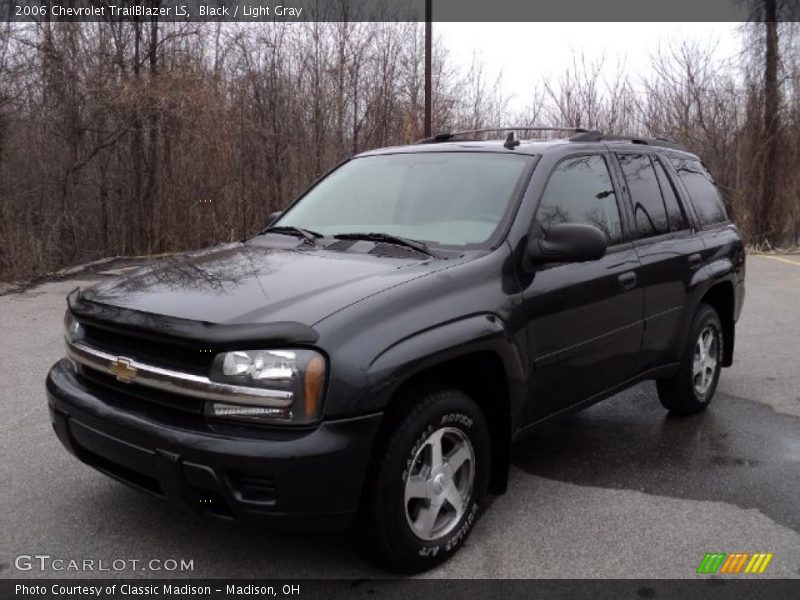 Black / Light Gray 2006 Chevrolet TrailBlazer LS