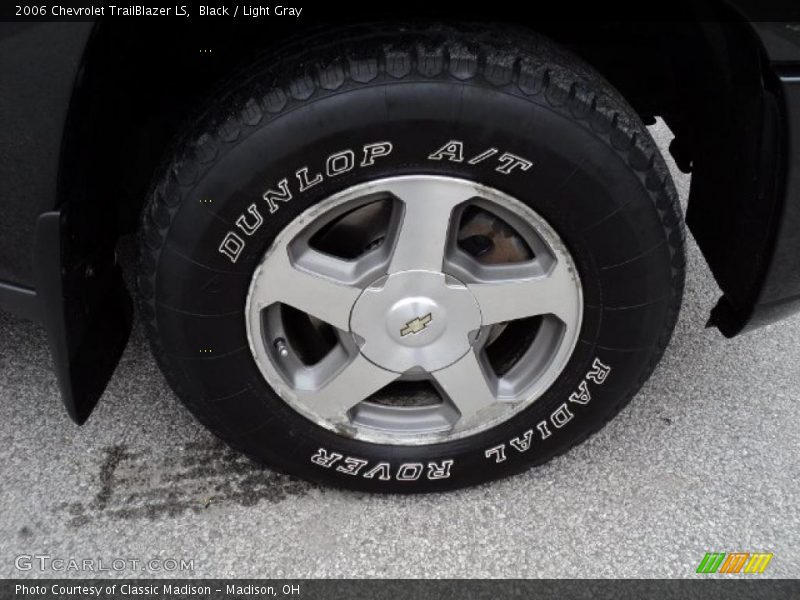 Black / Light Gray 2006 Chevrolet TrailBlazer LS