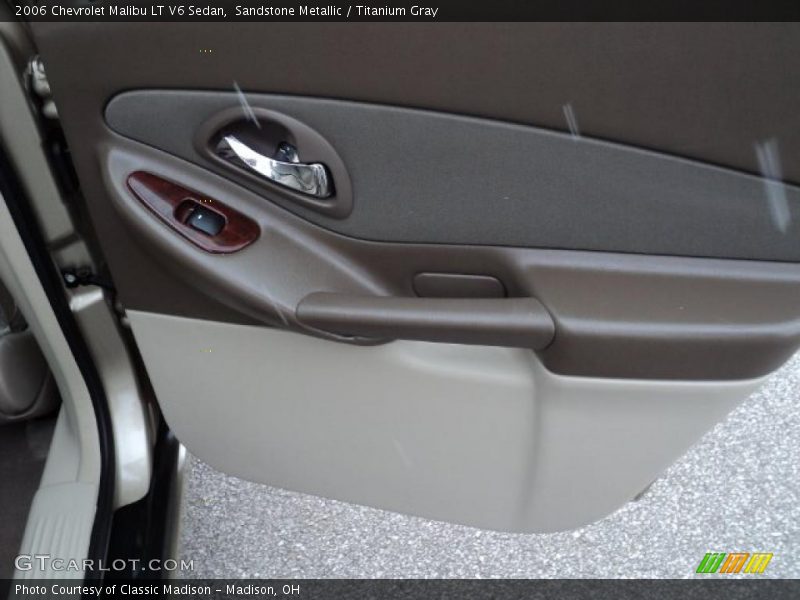 Sandstone Metallic / Titanium Gray 2006 Chevrolet Malibu LT V6 Sedan