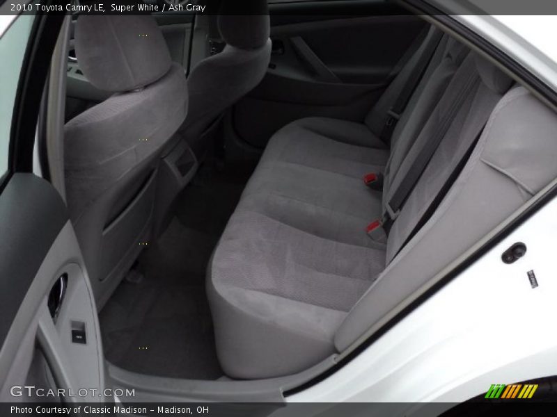 Super White / Ash Gray 2010 Toyota Camry LE