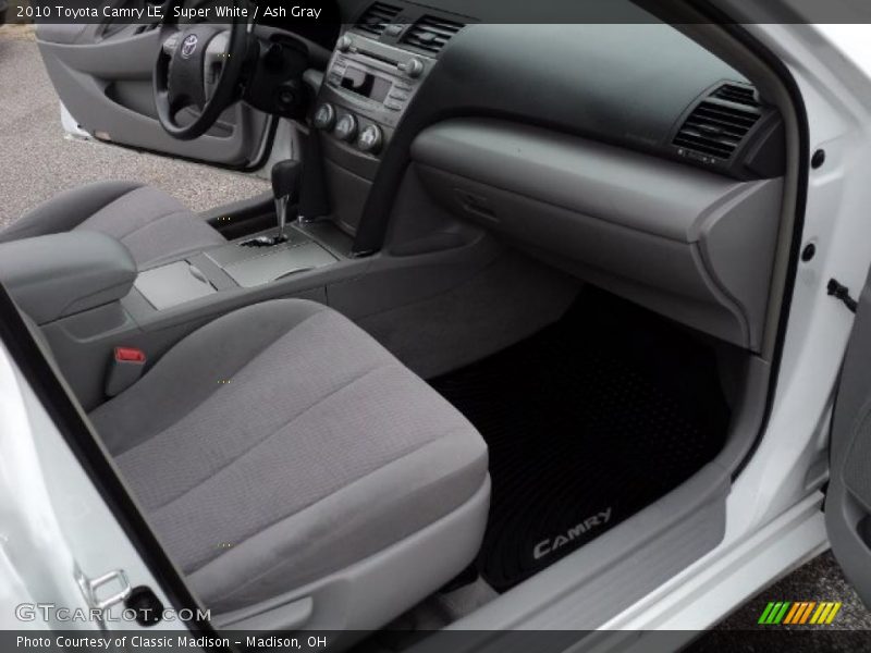 Super White / Ash Gray 2010 Toyota Camry LE