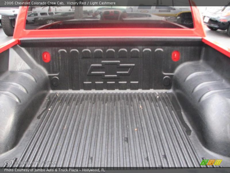 Victory Red / Light Cashmere 2006 Chevrolet Colorado Crew Cab