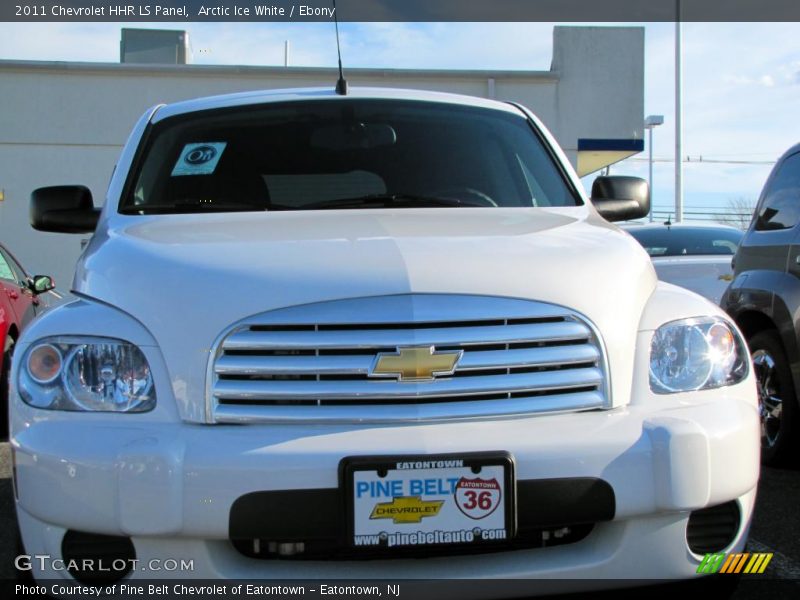 Arctic Ice White / Ebony 2011 Chevrolet HHR LS Panel