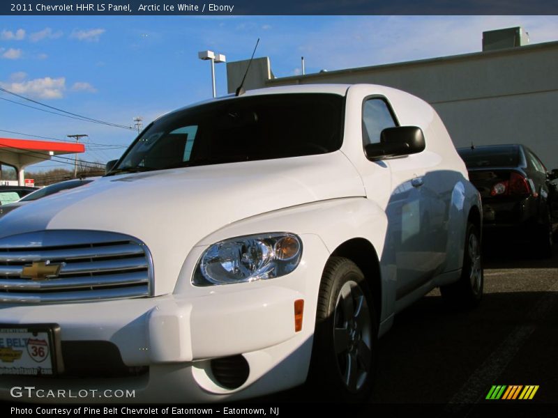 Arctic Ice White / Ebony 2011 Chevrolet HHR LS Panel