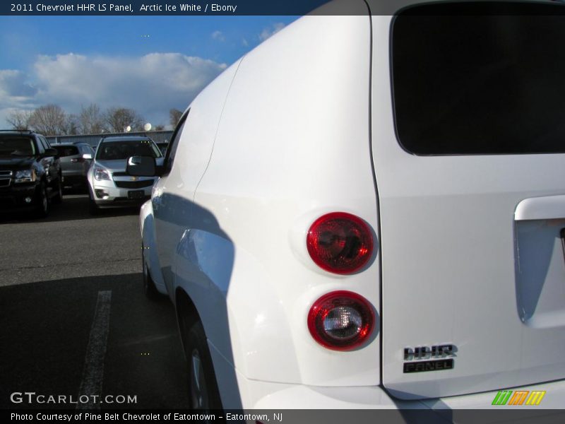 Arctic Ice White / Ebony 2011 Chevrolet HHR LS Panel