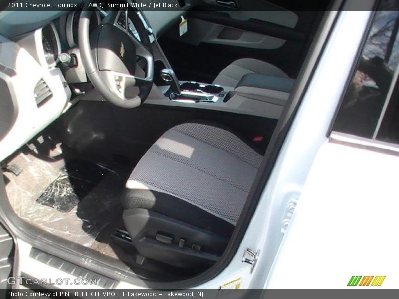 Summit White / Jet Black 2011 Chevrolet Equinox LT AWD