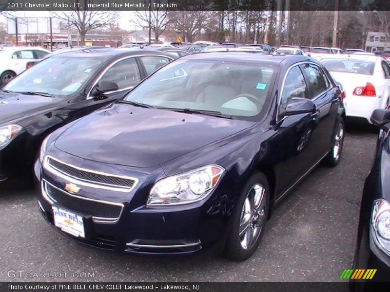 Front 3/4 View of 2011 Malibu LT