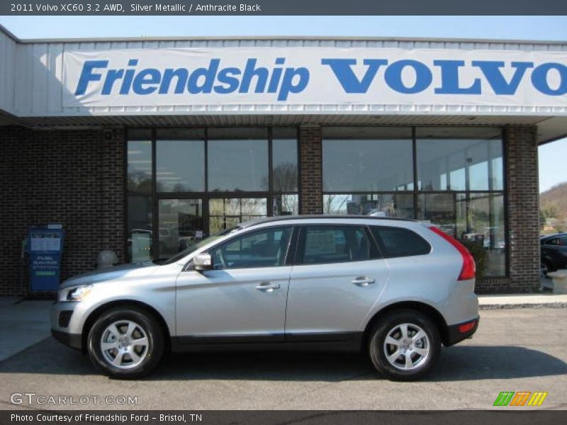 Silver Metallic / Anthracite Black 2011 Volvo XC60 3.2 AWD