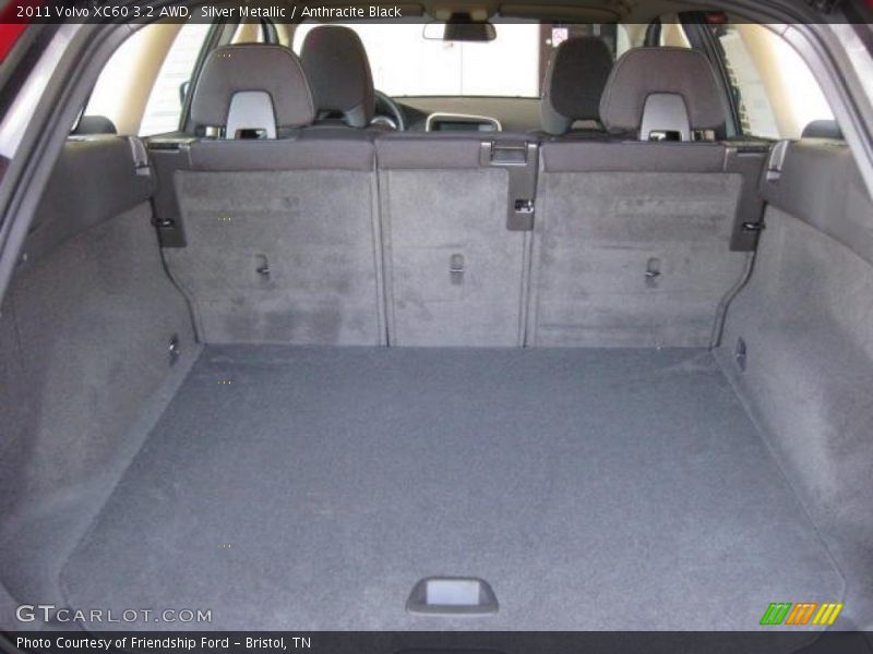  2011 XC60 3.2 AWD Trunk