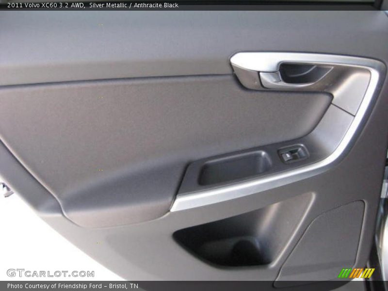 Silver Metallic / Anthracite Black 2011 Volvo XC60 3.2 AWD
