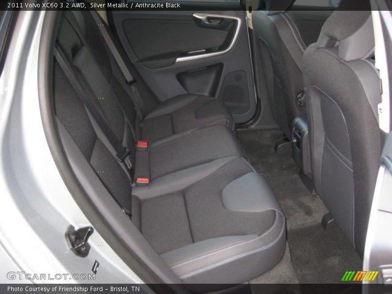  2011 XC60 3.2 AWD Anthracite Black Interior