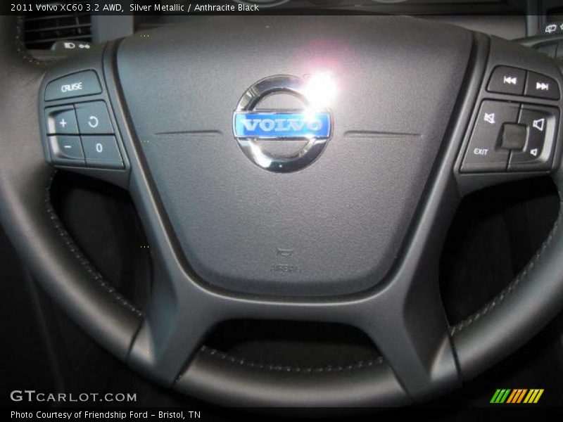 Silver Metallic / Anthracite Black 2011 Volvo XC60 3.2 AWD