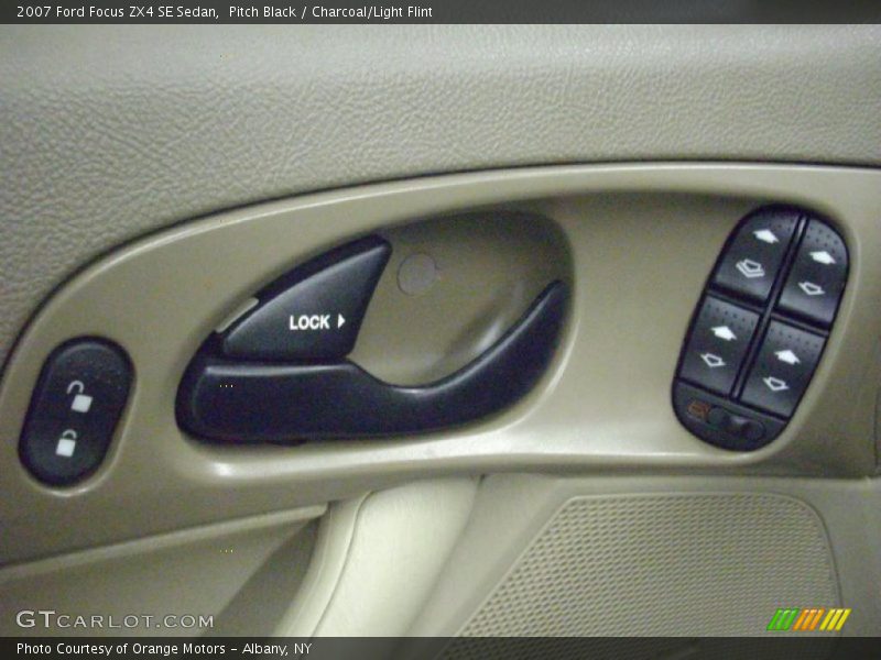 Pitch Black / Charcoal/Light Flint 2007 Ford Focus ZX4 SE Sedan