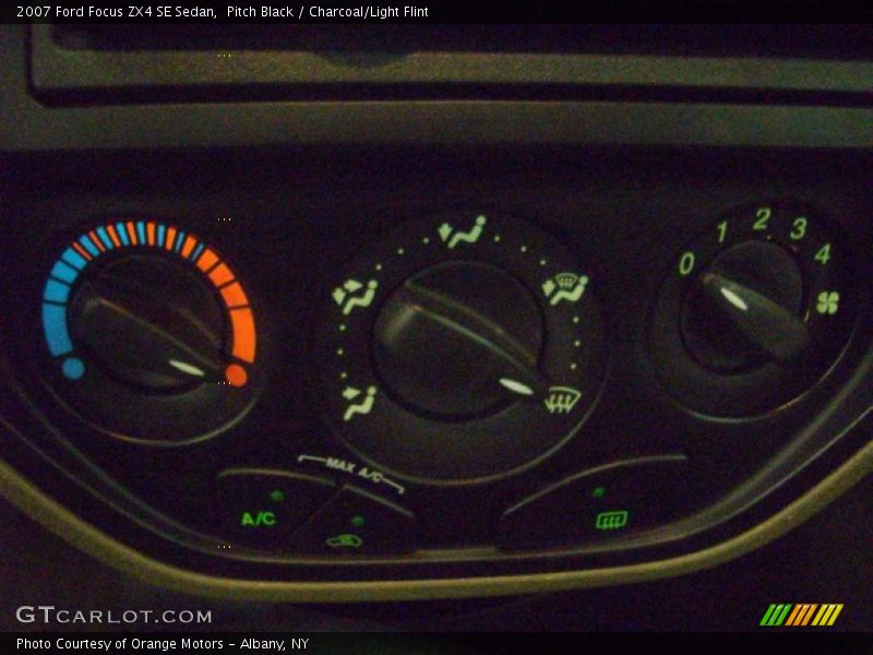 Pitch Black / Charcoal/Light Flint 2007 Ford Focus ZX4 SE Sedan