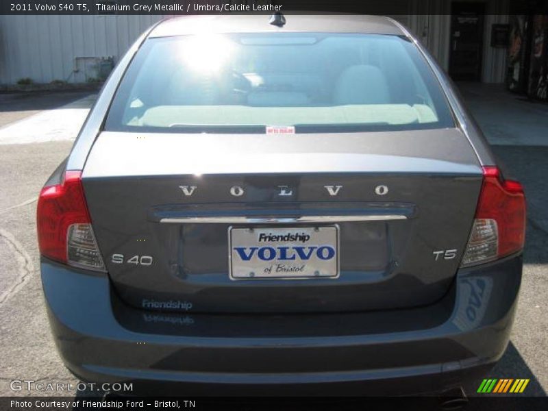 Titanium Grey Metallic / Umbra/Calcite Leather 2011 Volvo S40 T5
