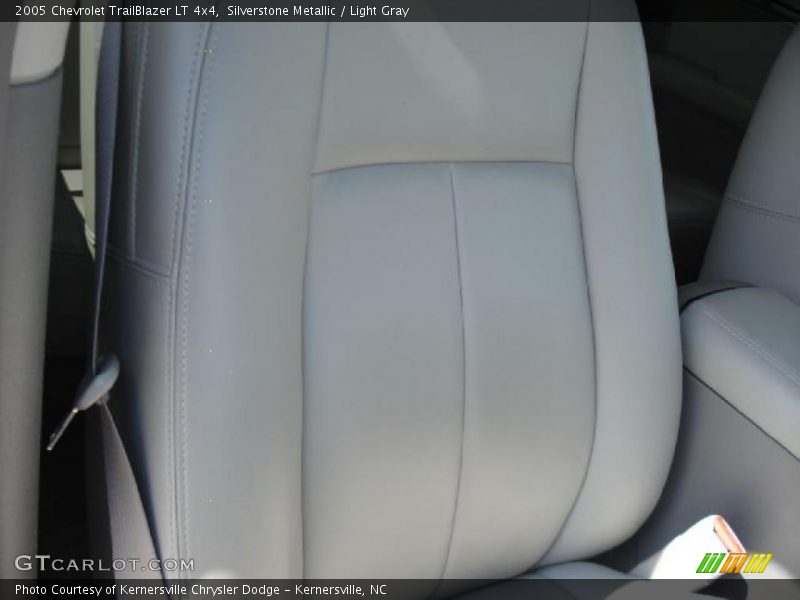Silverstone Metallic / Light Gray 2005 Chevrolet TrailBlazer LT 4x4