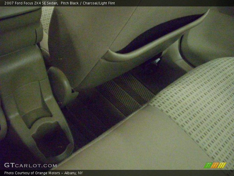 Pitch Black / Charcoal/Light Flint 2007 Ford Focus ZX4 SE Sedan
