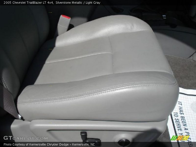 Silverstone Metallic / Light Gray 2005 Chevrolet TrailBlazer LT 4x4