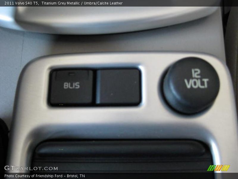 Titanium Grey Metallic / Umbra/Calcite Leather 2011 Volvo S40 T5