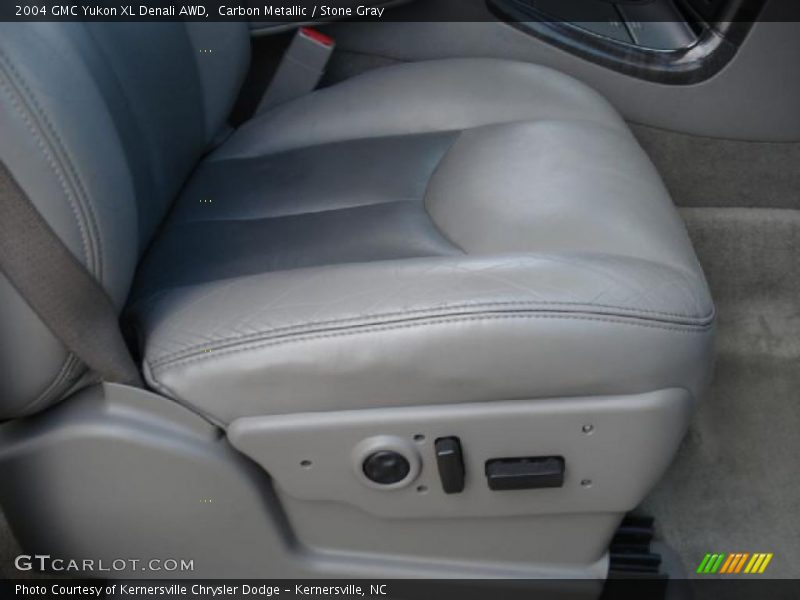 Carbon Metallic / Stone Gray 2004 GMC Yukon XL Denali AWD