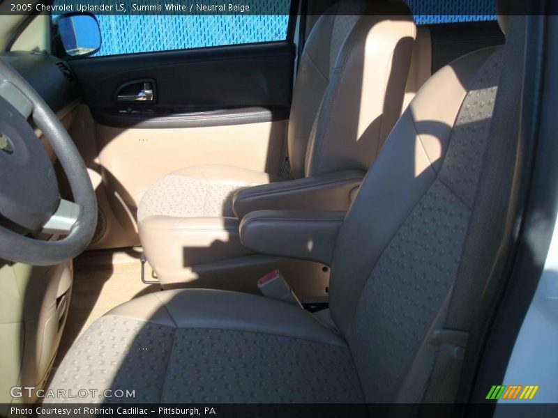 Summit White / Neutral Beige 2005 Chevrolet Uplander LS