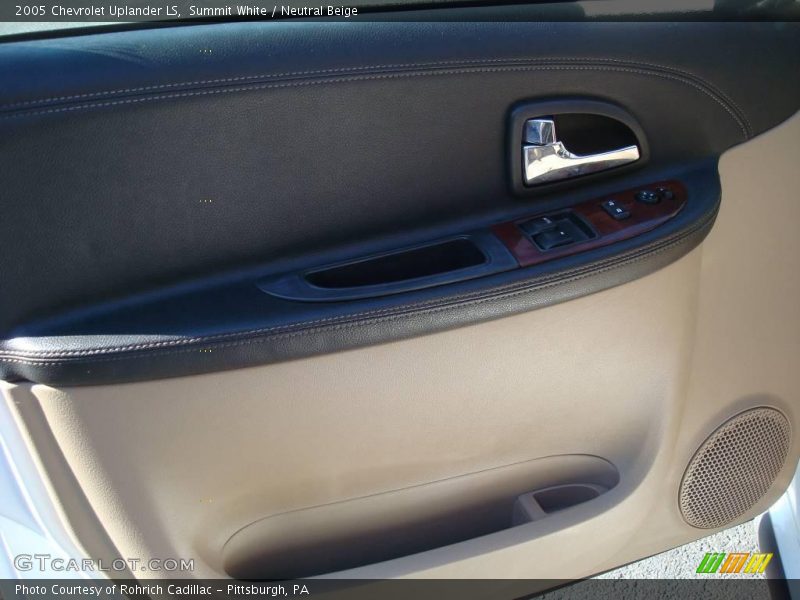 Summit White / Neutral Beige 2005 Chevrolet Uplander LS