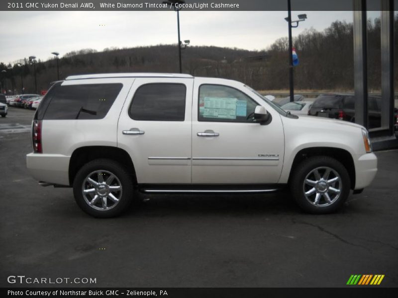 White Diamond Tintcoat / Cocoa/Light Cashmere 2011 GMC Yukon Denali AWD