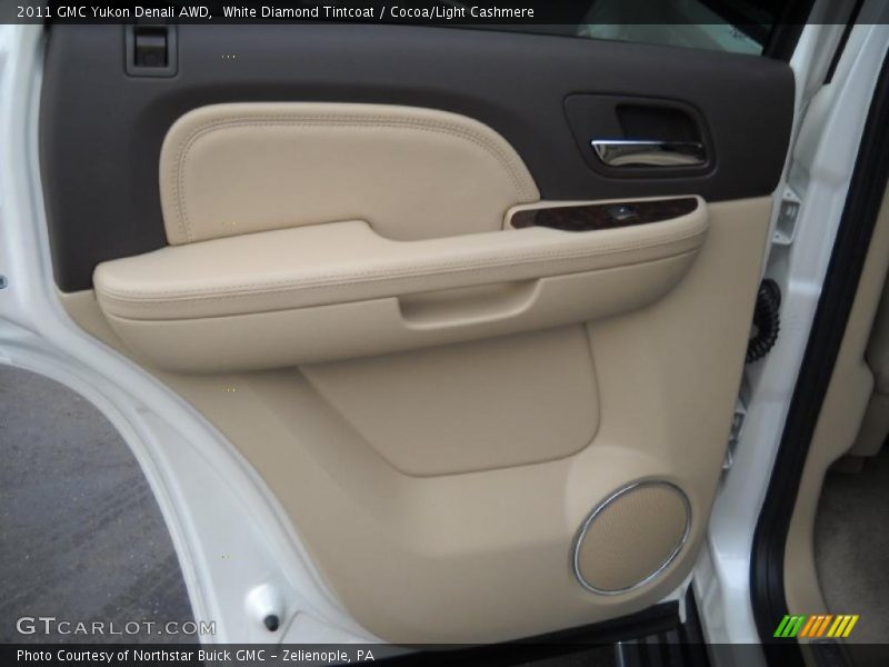 White Diamond Tintcoat / Cocoa/Light Cashmere 2011 GMC Yukon Denali AWD