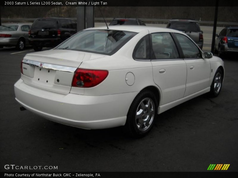 Cream White / Light Tan 2003 Saturn L Series L200 Sedan