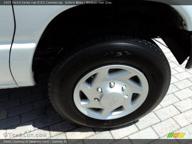 Oxford White / Medium Flint Grey 2007 Ford E Series Van E150 Commercial