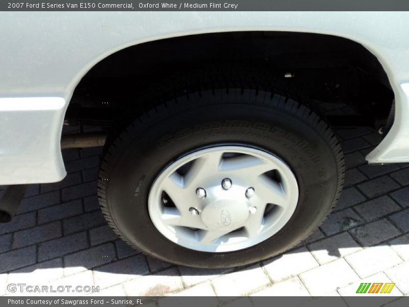 Oxford White / Medium Flint Grey 2007 Ford E Series Van E150 Commercial