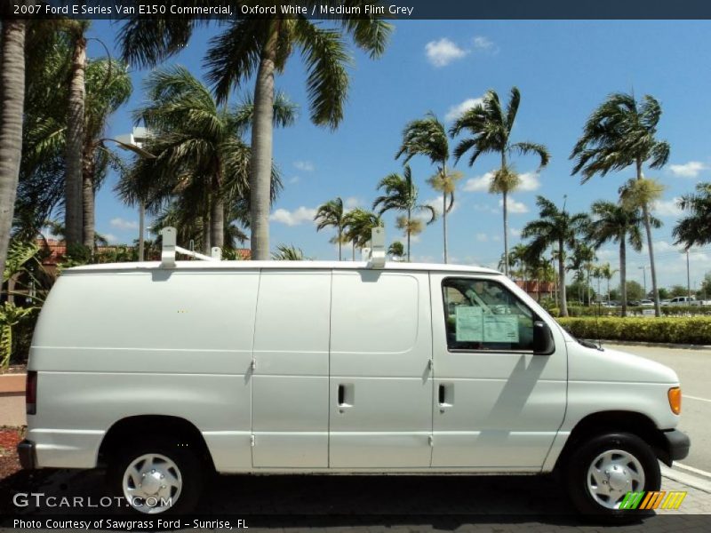 Oxford White / Medium Flint Grey 2007 Ford E Series Van E150 Commercial