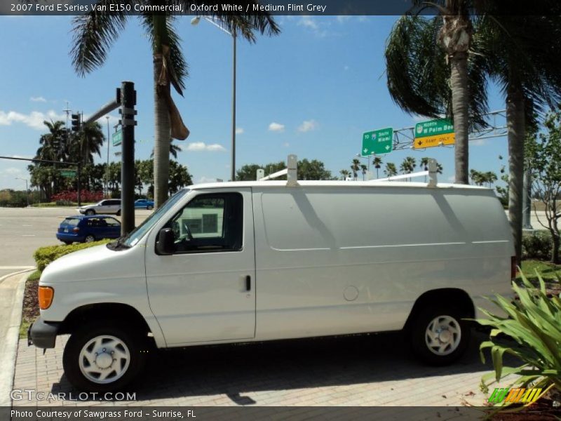 Oxford White / Medium Flint Grey 2007 Ford E Series Van E150 Commercial
