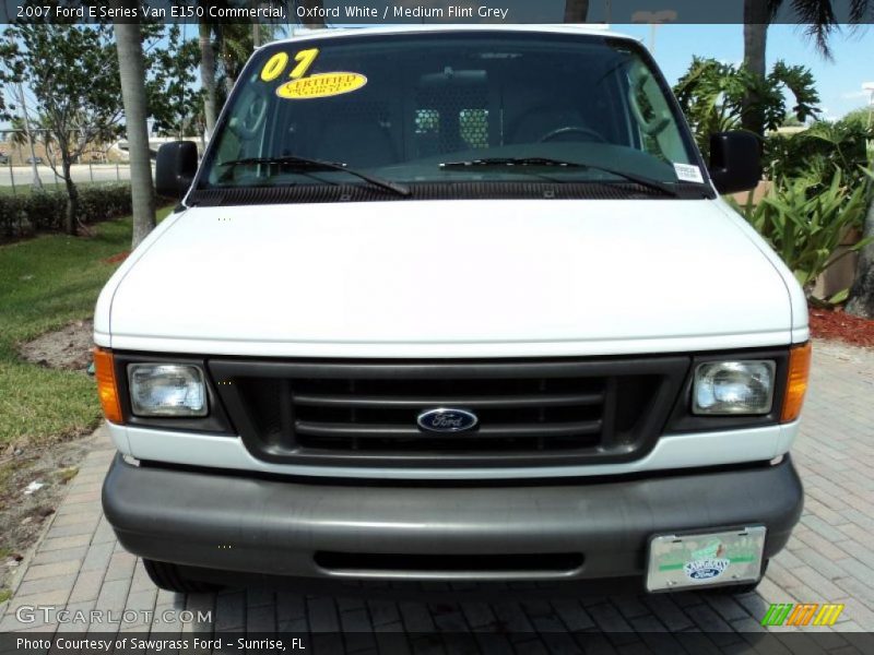 Oxford White / Medium Flint Grey 2007 Ford E Series Van E150 Commercial