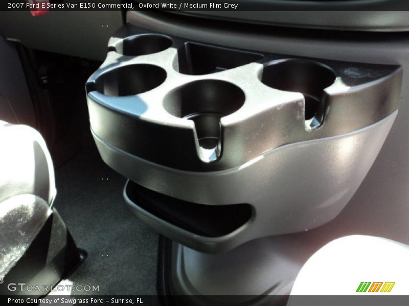 Oxford White / Medium Flint Grey 2007 Ford E Series Van E150 Commercial